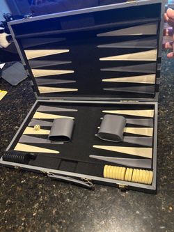 Board game- Backgammon Set in Carry Case