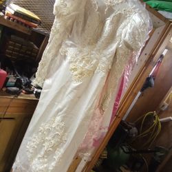 Formal wedding dress