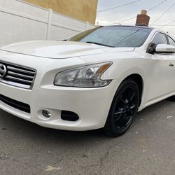 2012 Nissan Maxima