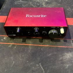 Focusrite Scarlett 2i2