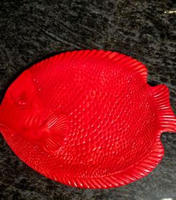 Style•Eyes by Baum Bros red embossed fish plate.14.5"×12"