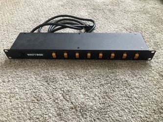 WattBox® Rack Mount Power Strip with 8 Individual Switches