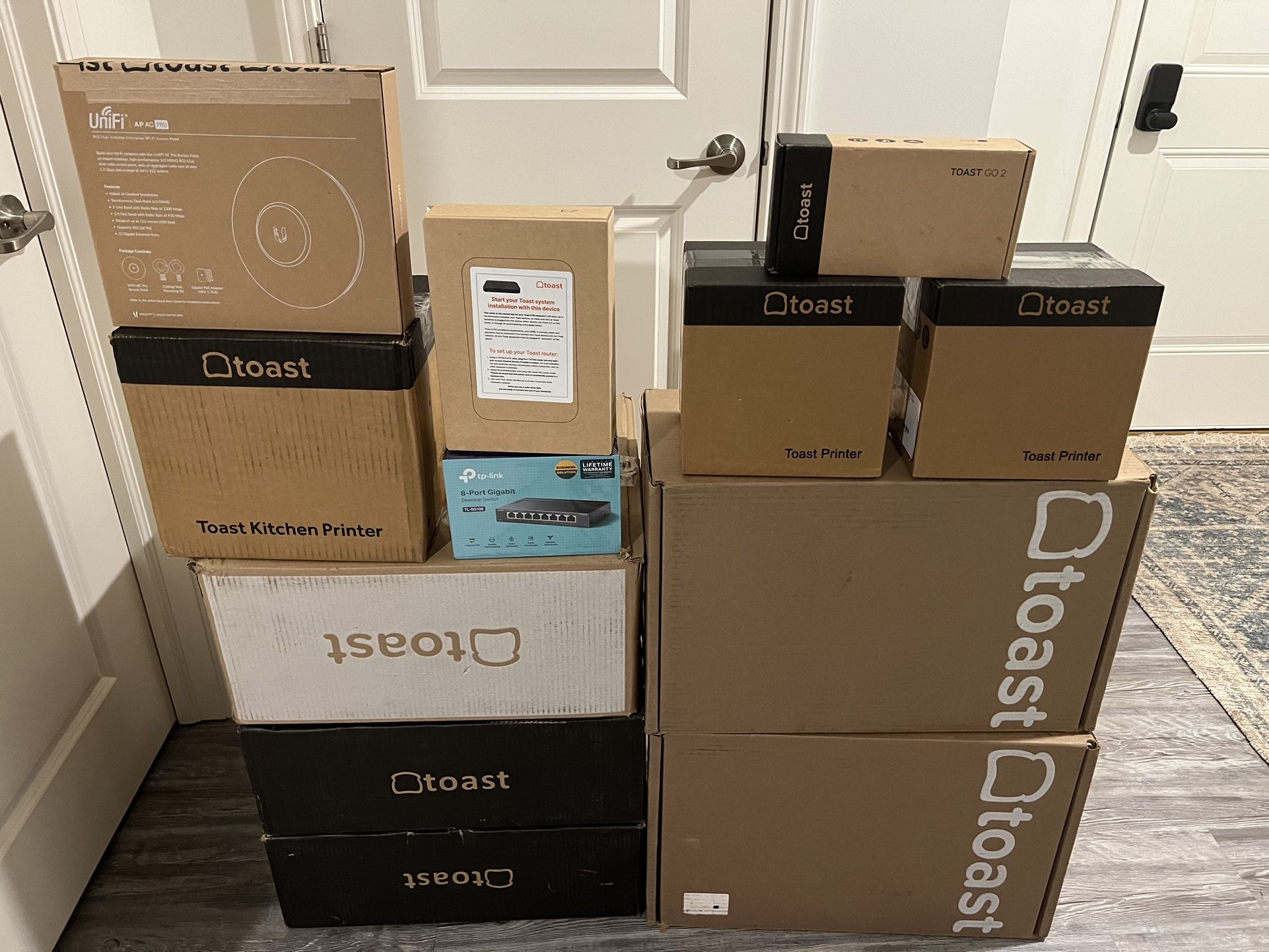 Brand New Toast Restaurant POS System Bundle