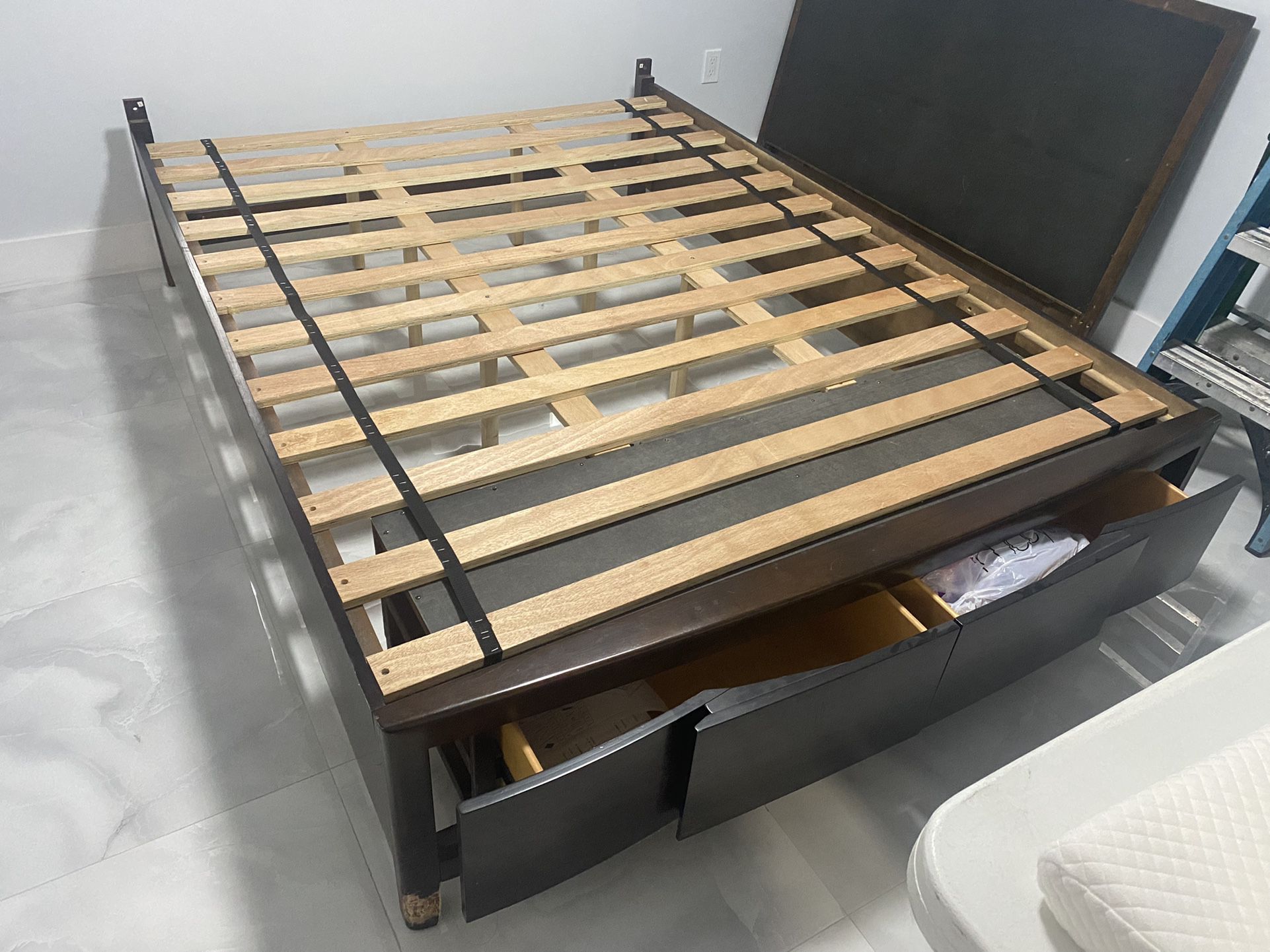 Queen Bed Frame With Drawers