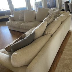 Mayo Peyton Two-Piece Sectional