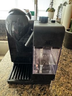 DeLonghi  Italian Coffee/ Espresso maker