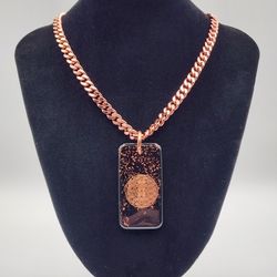 Orgonite Pendant Flower of Life Shungite Quartz Copper 24 in 8 mm Pure Copper Cuban Chain

Handmade rectangular orgonite pendant made with shungite, w