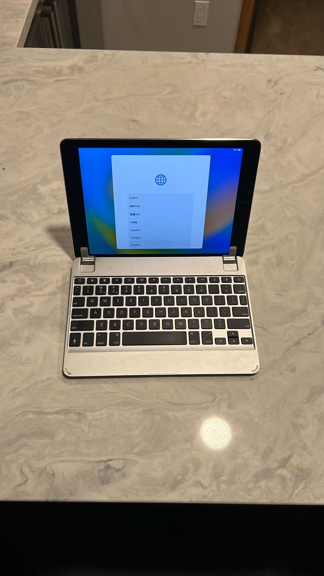 iPad Pro w/ Bridge Bluetooth Keyboard 