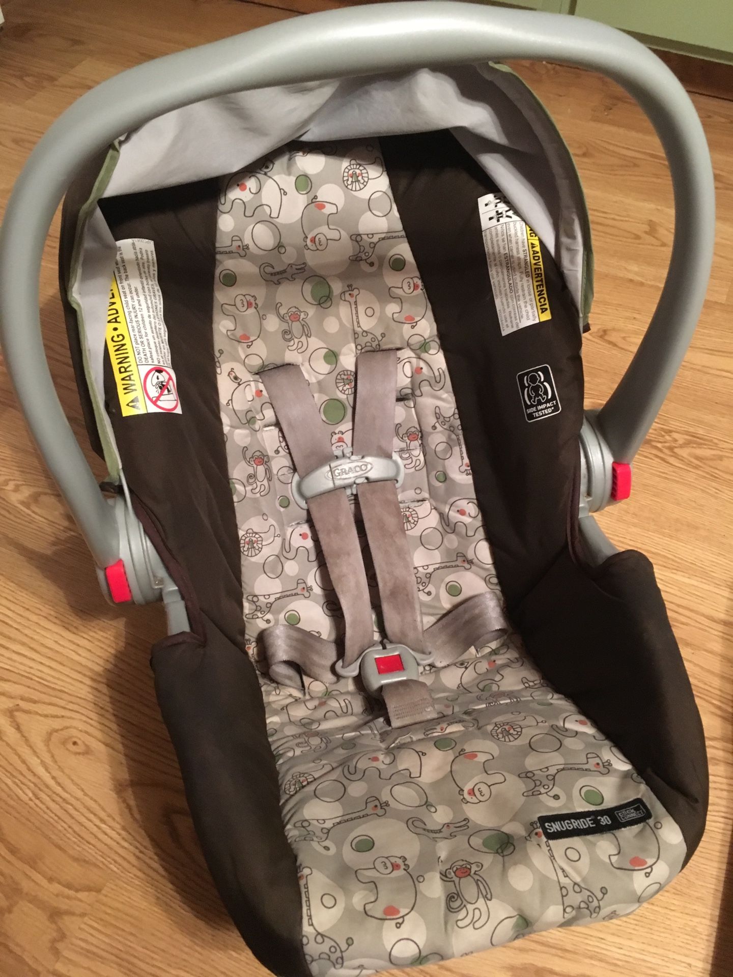 Graco 30 Snugride Click Connect infant car seat