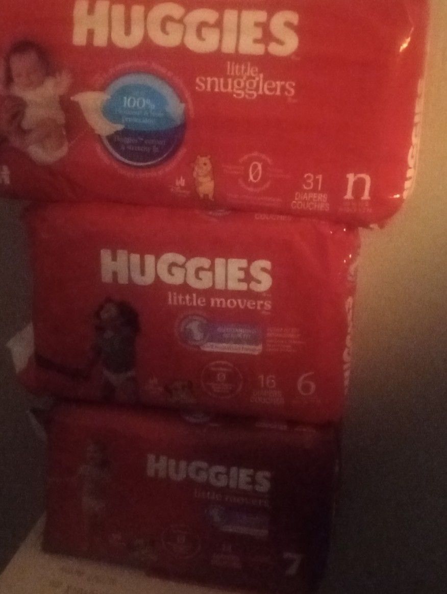 Huggies Little Movers/Smugglers Diapers And Baby Wipes