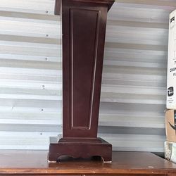 Small pedestal $50  obo super heavy and solid