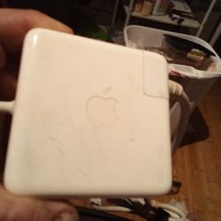 85 Watt Mag Safe Charger 