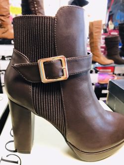 Botas ,botines y más