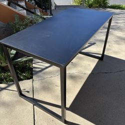 Table/desk 