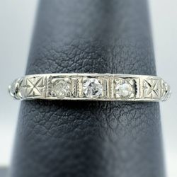 Vintage 18k solid white gold 0.1CTW natural diamond floral design ring sz 5.25