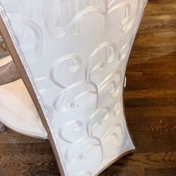 Beautiful 6 Embroidered Chairs High End Back Tail