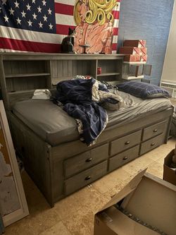 Boy Full bed and desk