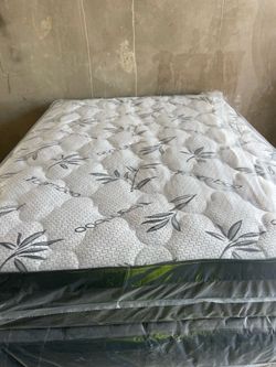 Brand new bamboo pillow top queen size mattress