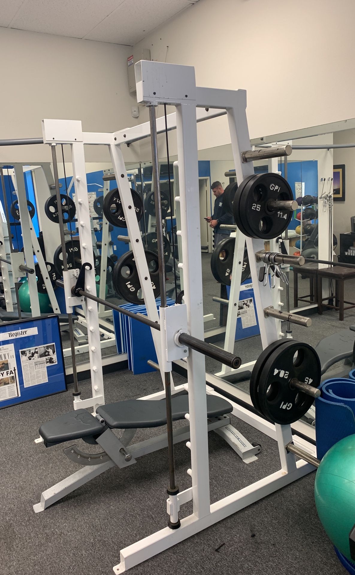 Smith Machine for SALE for Sale in Irvine, CA OfferUp