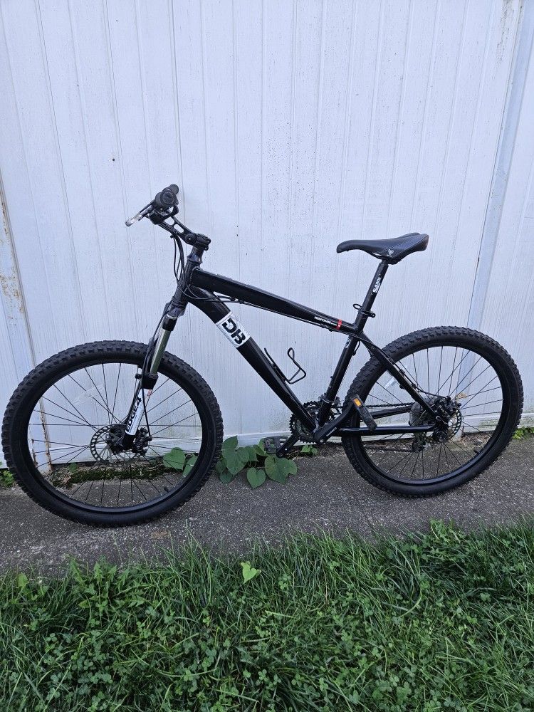 Diamondback Response Sport Mountain Bike