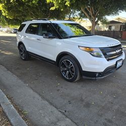 2015 Ford Explorer