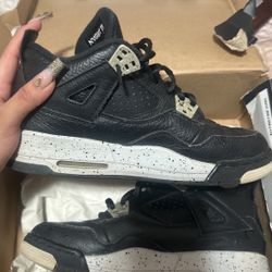 Jordan 4 Retro 