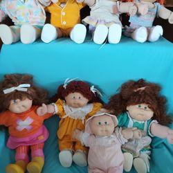 8 CABBAGE PATCH WITH BIRTH CERTIFICATES