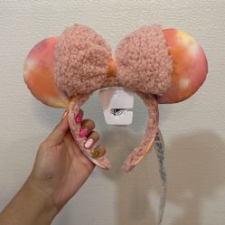 NEW Disneyland Pink Fluffy Sherpa Ears Headband