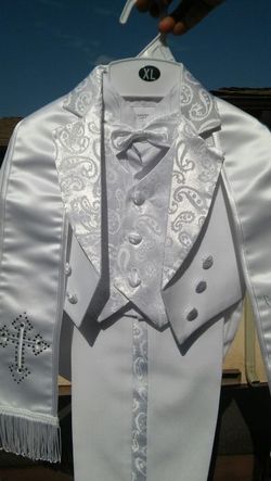 Traje de bautizo