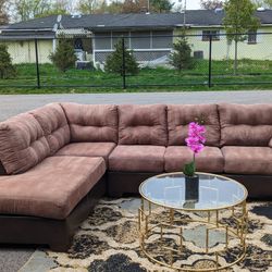 🛋️ Modern Ashley Sectional With Ottoman - Deep Cleaned + FREE Delivery (Columbus Área)