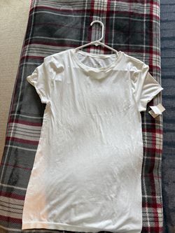 New York & Company White T-Shirt Size XL