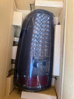 Tail light