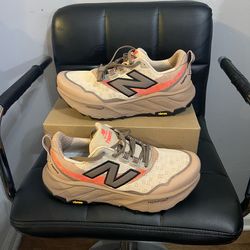New balance Hierro size 10D Men’s $100