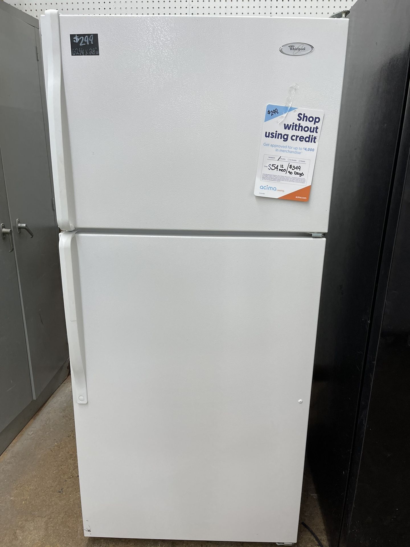 Refrigerator - Top Freezer - Whirlpool 62.25" H x 28" W ET4WLXVQ00