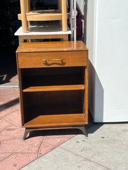 VINTAGE Rway Mid Century Walnut and Brass Nightstand.