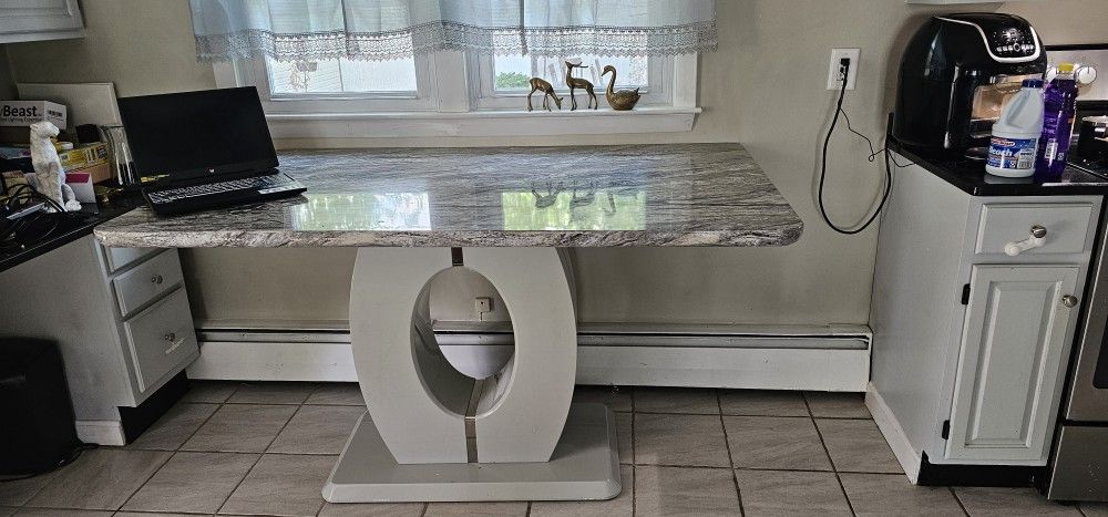 Bar Height Kitchen Table.