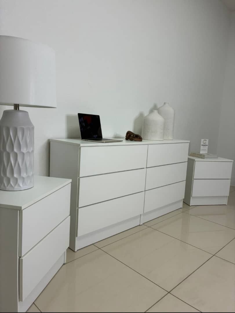 DRESSER AND TWO NIGHTSTANDS 