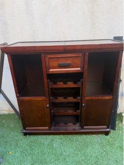 Wood Bar Cabinet / Wine Storage Cabinet