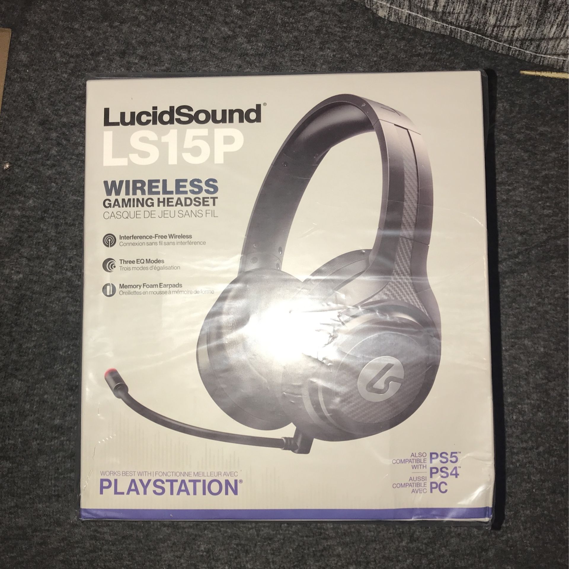 PLAYSTAYION LUCIDSOUND WIRELESS GAMING HEADSET