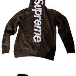 Supreme Hoodie