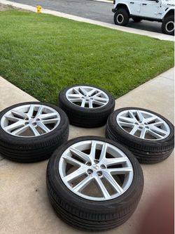 OEM ct200 Lexus tires and rims