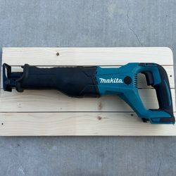 Makita Reciprocating Saw
