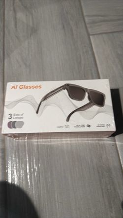 AI Smart Glasses with Camera and Voice Assistant