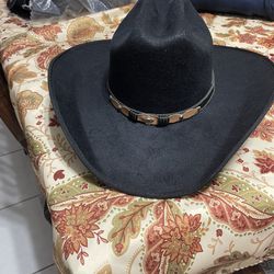 new mexican hat size M very good material