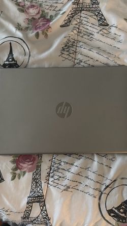 HP laptop well maintained, fast and ready to use.