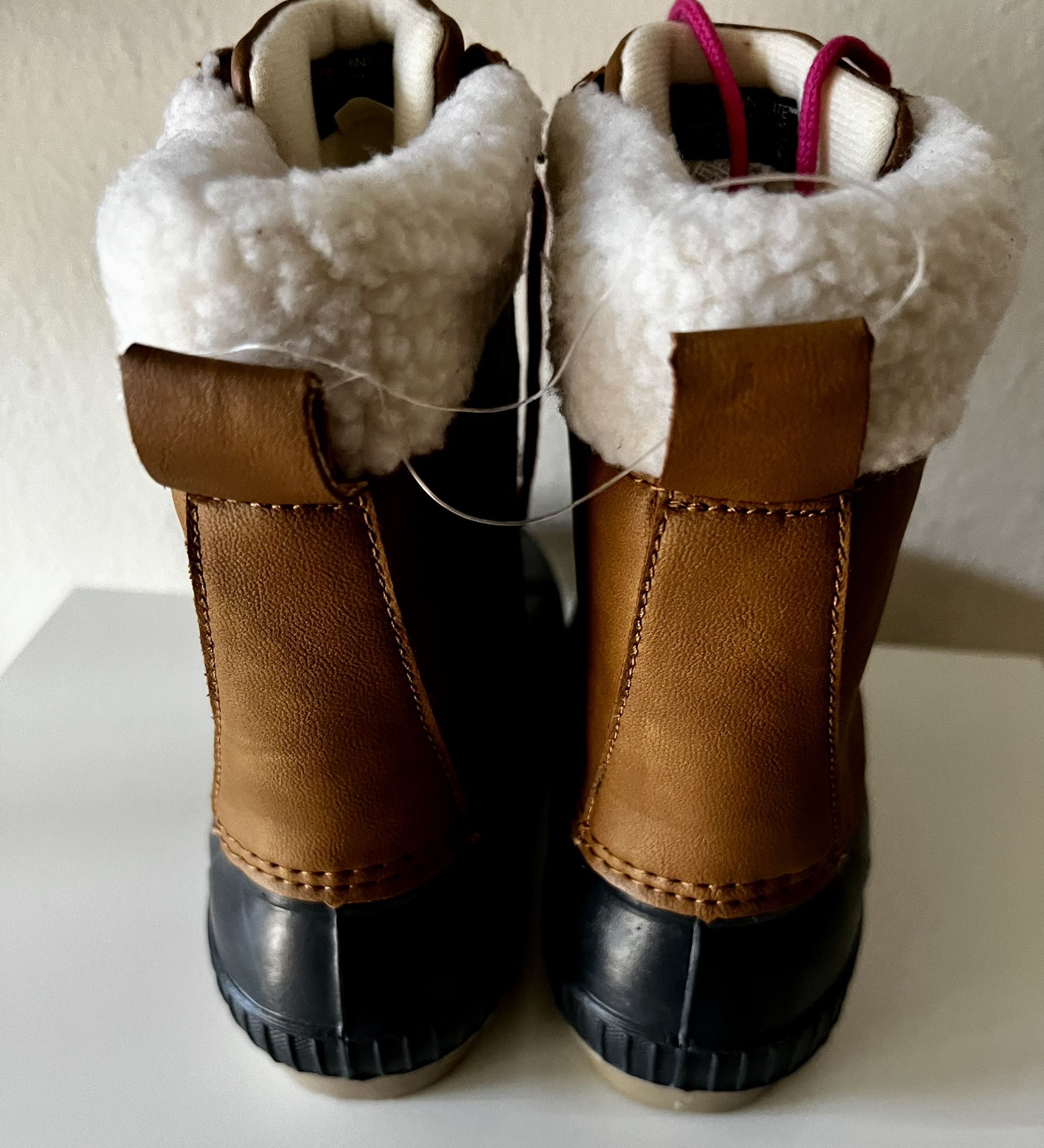Gap Kids 3M Thinsulate Snow Winter Boots New! Sz 5/6
