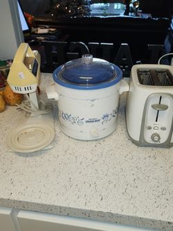 Croc Pot Toaster Blinder Moving 45