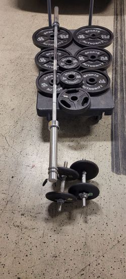 340LB OLYMPIC WEIGHT SET
( LIKE NEW & DELIVERY AVAILABLE TODAY)