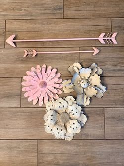 Wall Decor (SELLING AS A LOT, NOT SEPARATE)