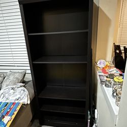 Tiered Bookshelf 